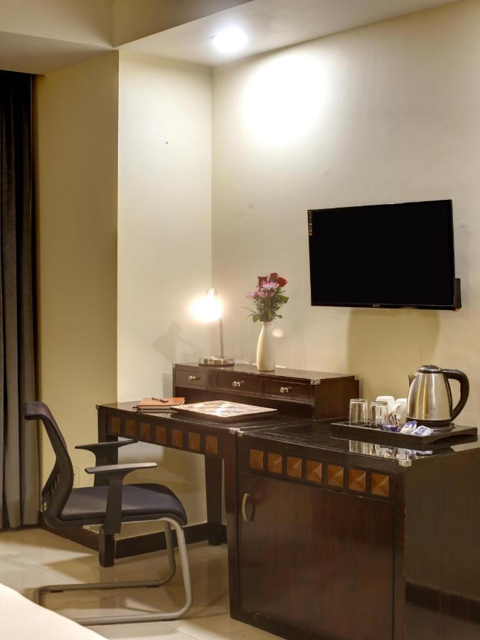 Lime Stays B&B Gk-2 At Greater Kailash Metro South Delhi Nearby Saket Select City Nueva Delhi Exterior foto